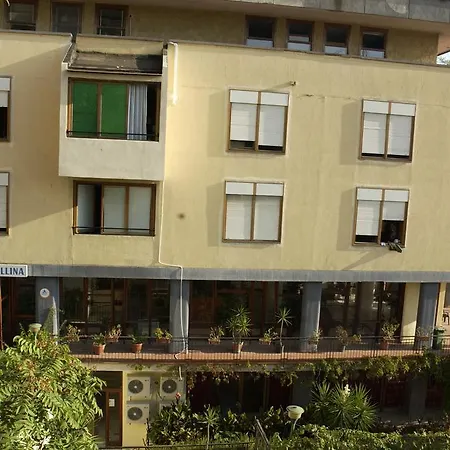 אכסניה Mergellina Aig *